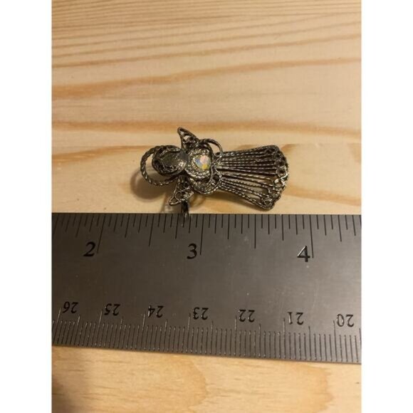 Vintage Filigree Guardian Angel Holding Clear Rhinestone - Picture 3 of 4